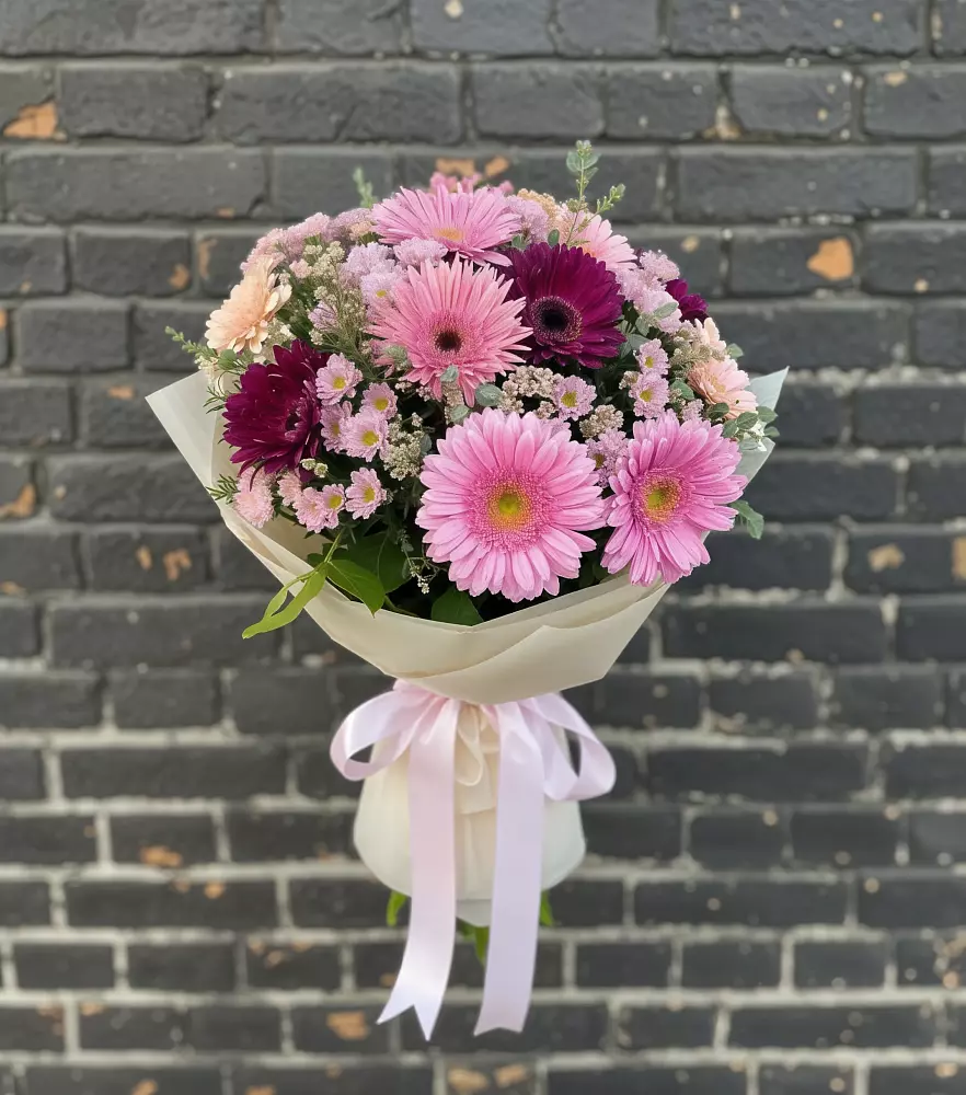 Букет цветов из: Герберы и Хризантемы в Бердяуше