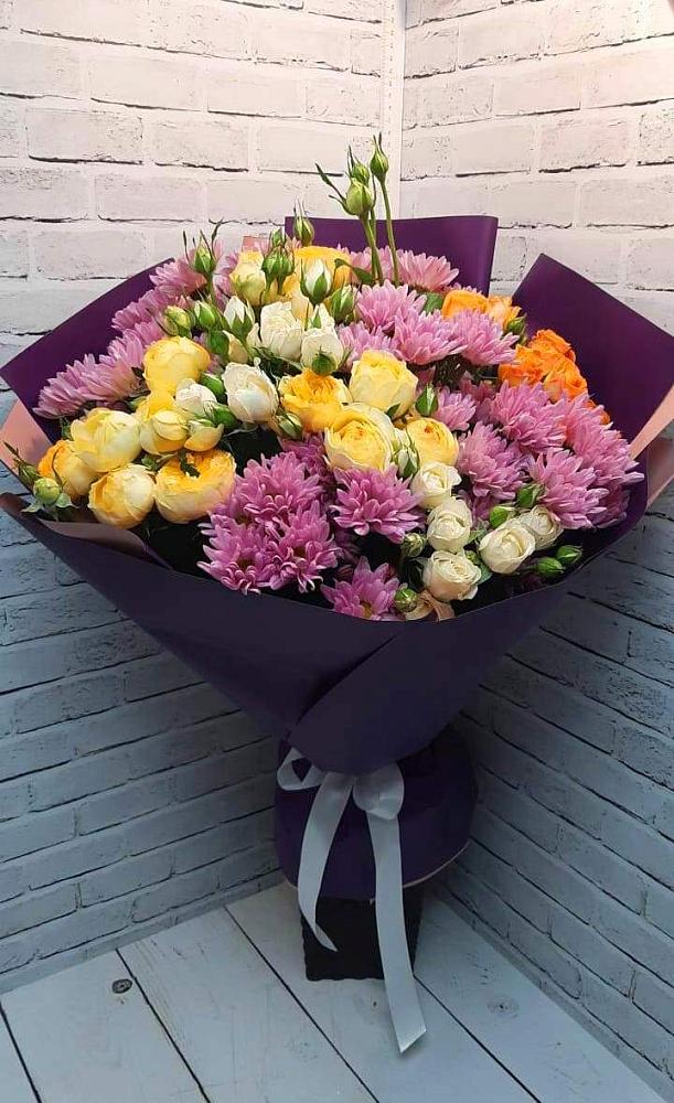 Букет цветов из: Хризантемы и Розы в Бердяуше