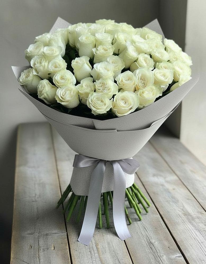 Букет 35 Белых роз в Бердяуше