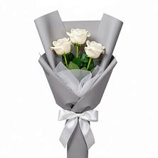 Букет 3 белые розы в Бердяуше