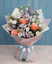 Букет цветов из:  Лизиантусы, Розы, Альстромерии и Гипсофила в Бердяуше