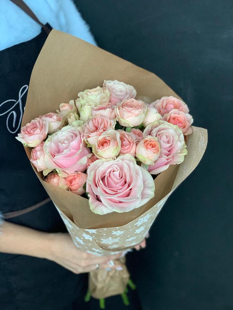 Букет цветов из: Хризантемы и Розы в Бердяуше