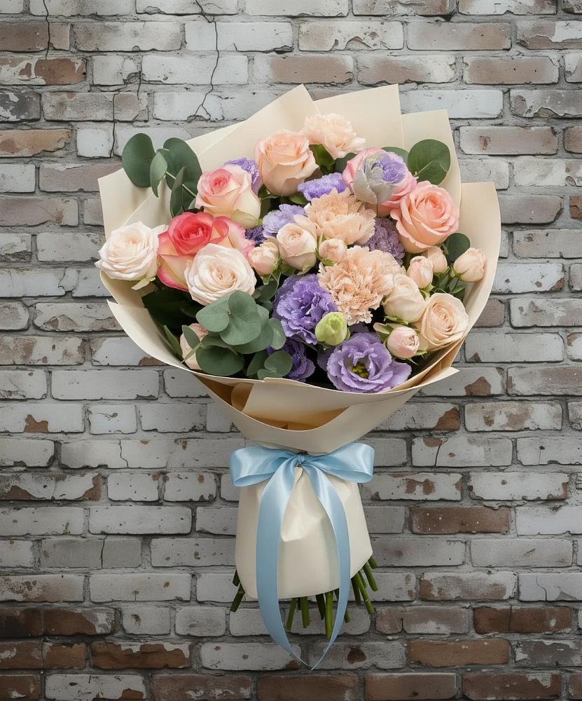 Букет цветов из: Розы, Лизиантусы и Гвоздики в Бердяуше