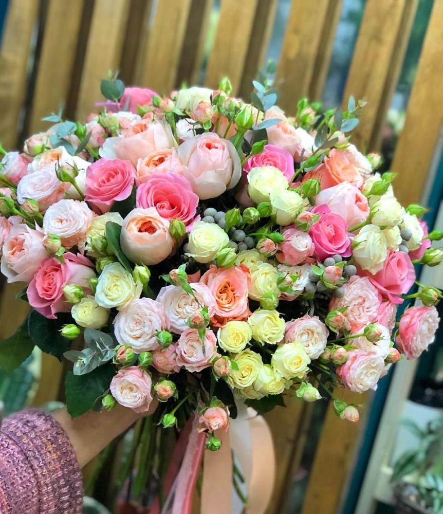 Букет цветов из: Розы в Бердяуше