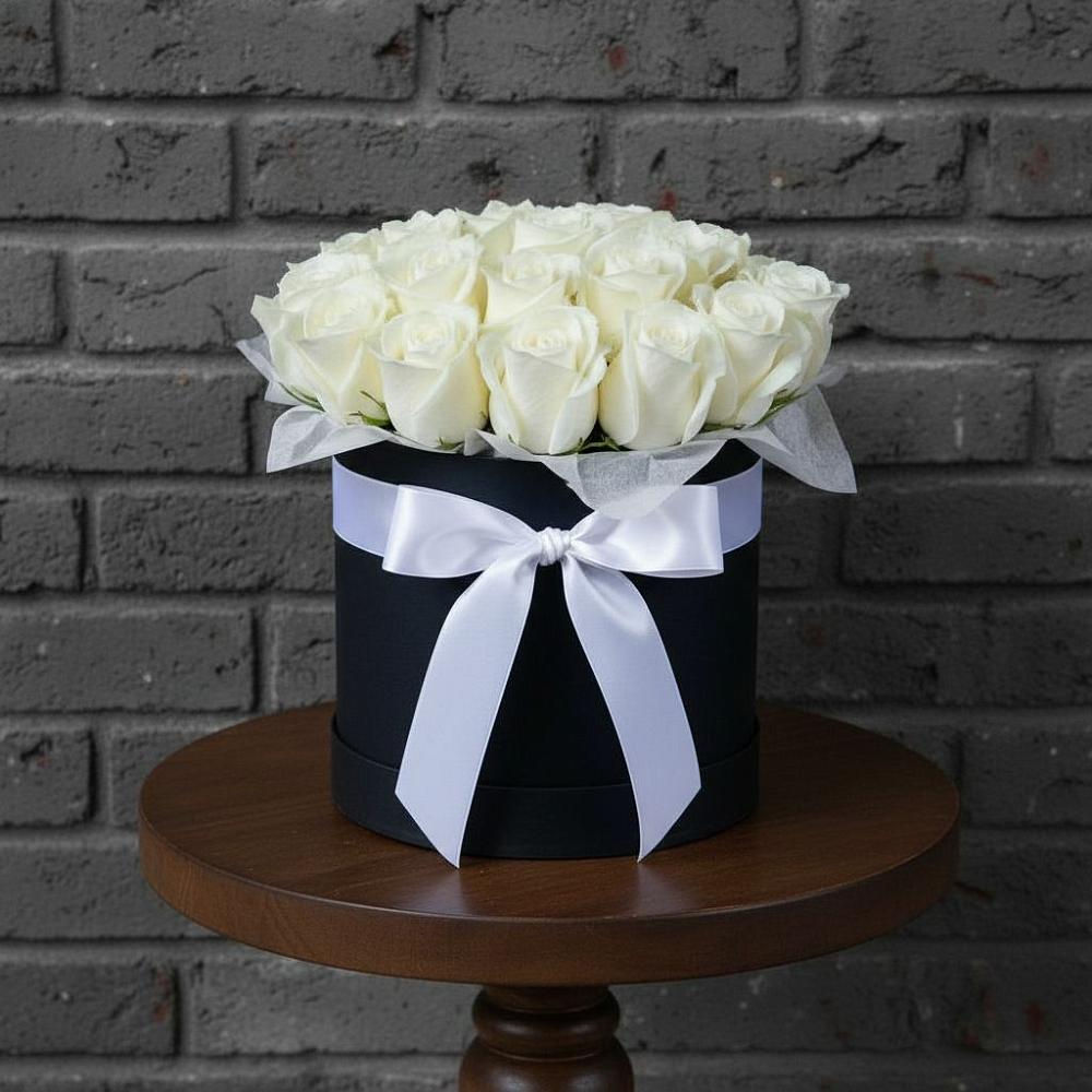 Цветочная композиция из Розы в шляпной коробке в Бердяуше